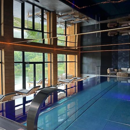 Rezidence U Jezera Hotel เยเซนิค ภายนอก รูปภาพ