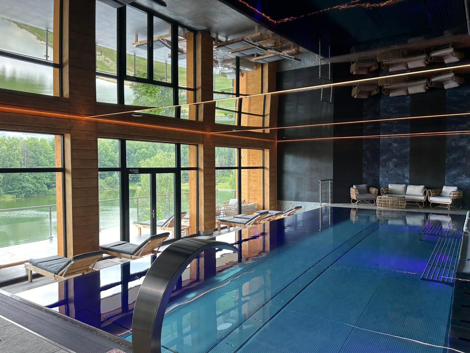 Rezidence U Jezera Hotel เยเซนิค ภายนอก รูปภาพ